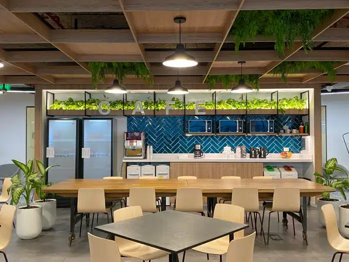 Cafeteria-System: Eine moderne Cafeteria im Büro